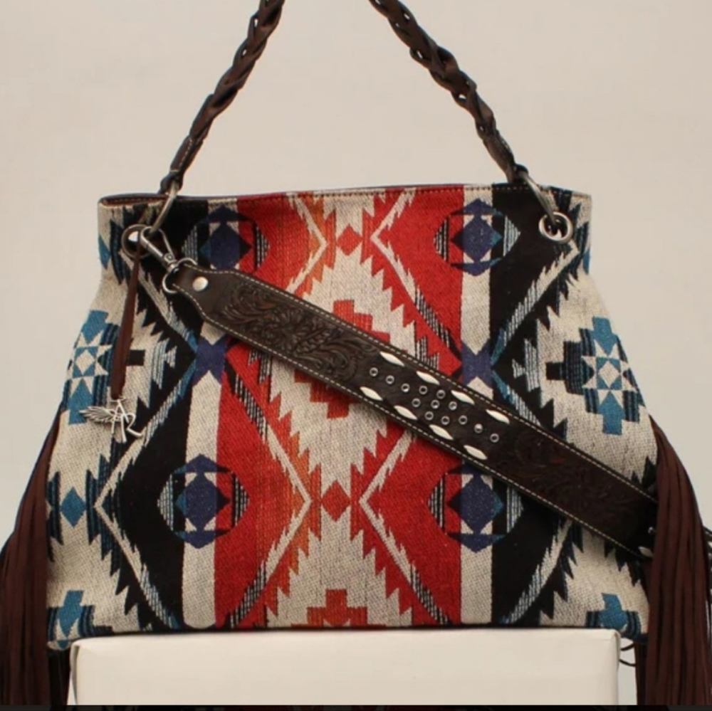 🖤💙NWT Aztec Conceal Carry Hobo Fringe Bag💙🖤